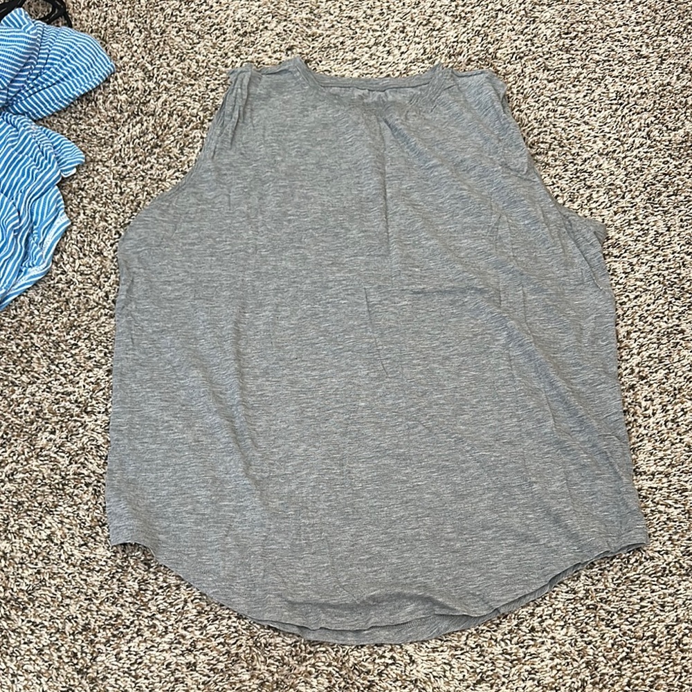 lululemon athletica Gray Muscle Tee